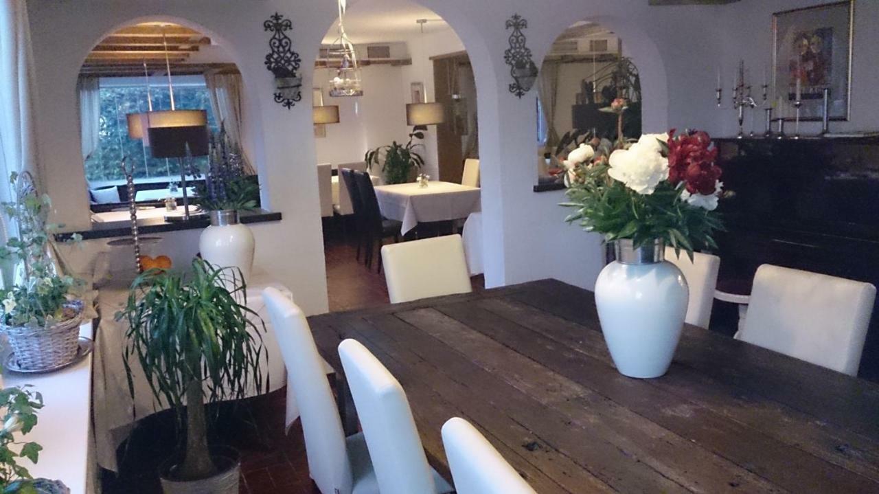 Hotel Restaurant Kniebishoehe 弗罗伊登施塔特 外观 照片